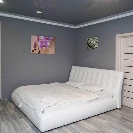Cozy Apartment In A New Building Close To The Downtown كييف المظهر الخارجي الصورة