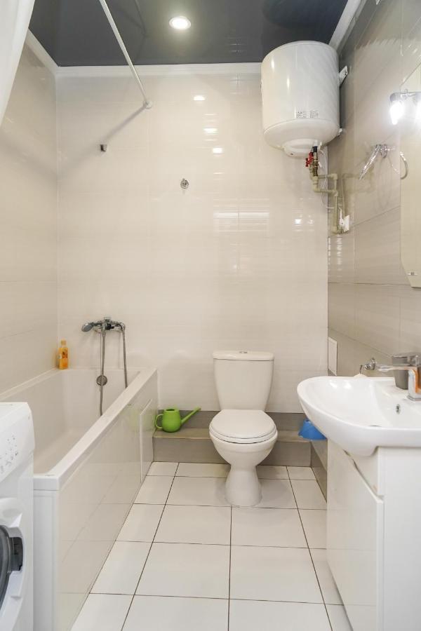 Cozy Apartment In A New Building Close To The Downtown كييف المظهر الخارجي الصورة