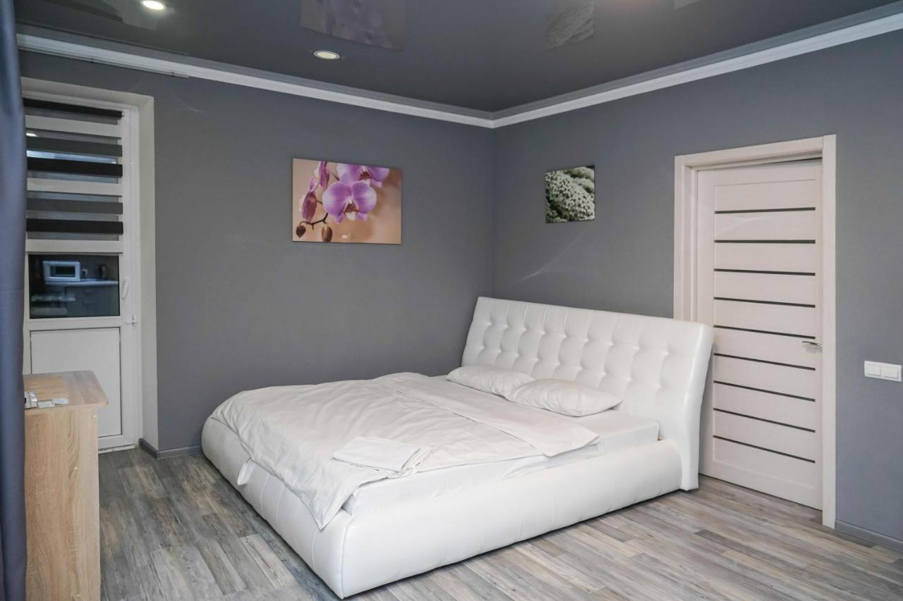 Cozy Apartment In A New Building Close To The Downtown كييف المظهر الخارجي الصورة